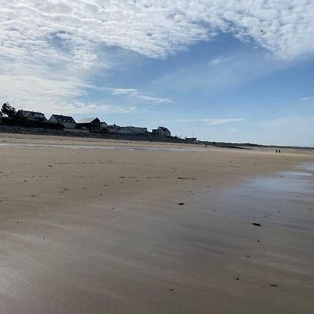 A 50 M De La Plage, Appartement De 35 M2 : Les Pieds Sales Bréhal 외부 사진
