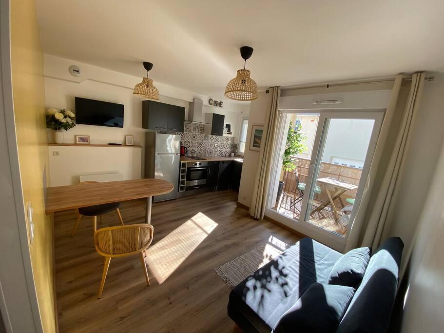 A 50 M De La Plage, Appartement De 35 M2 : Les Pieds Sales Bréhal 외부 사진