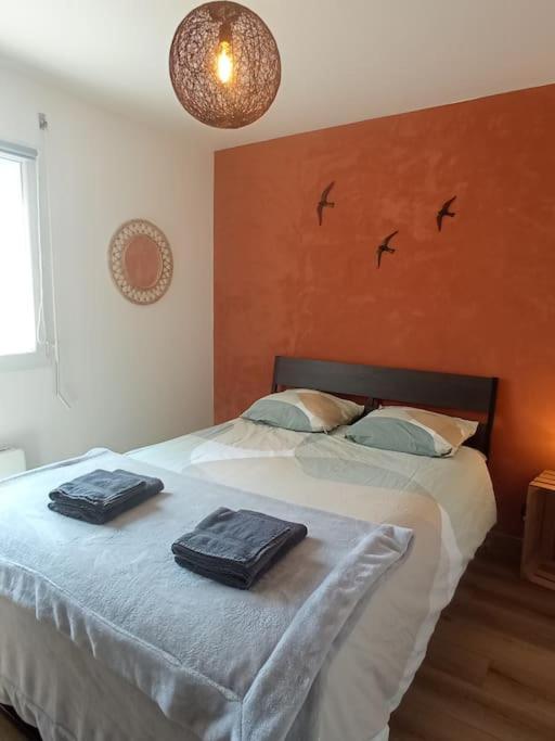 A 50 M De La Plage, Appartement De 35 M2 : Les Pieds Sales Bréhal 외부 사진