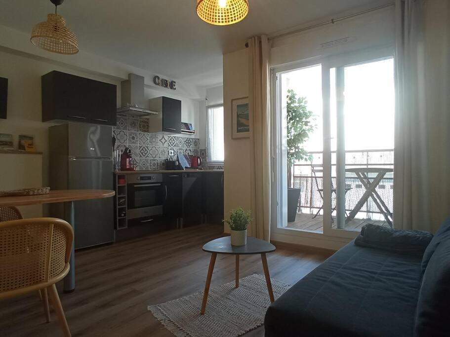 A 50 M De La Plage, Appartement De 35 M2 : Les Pieds Sales Bréhal 외부 사진