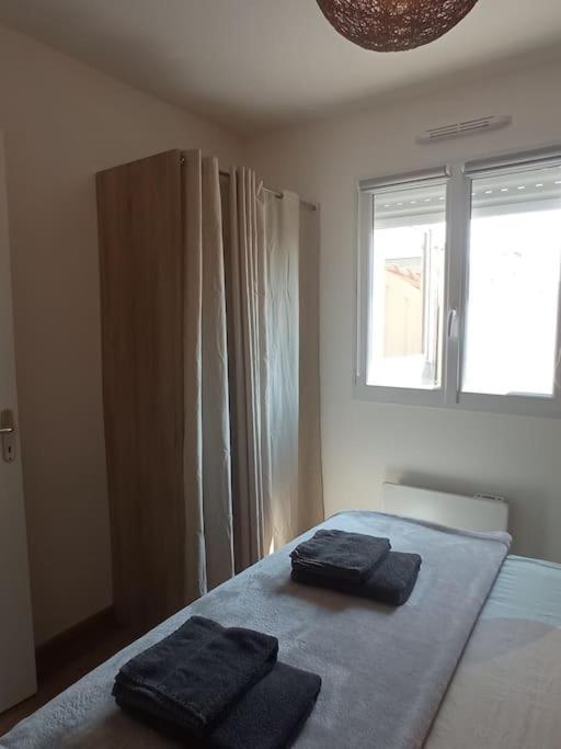 A 50 M De La Plage, Appartement De 35 M2 : Les Pieds Sales Bréhal 외부 사진